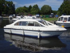 Picnic Boats from Wayford Marine